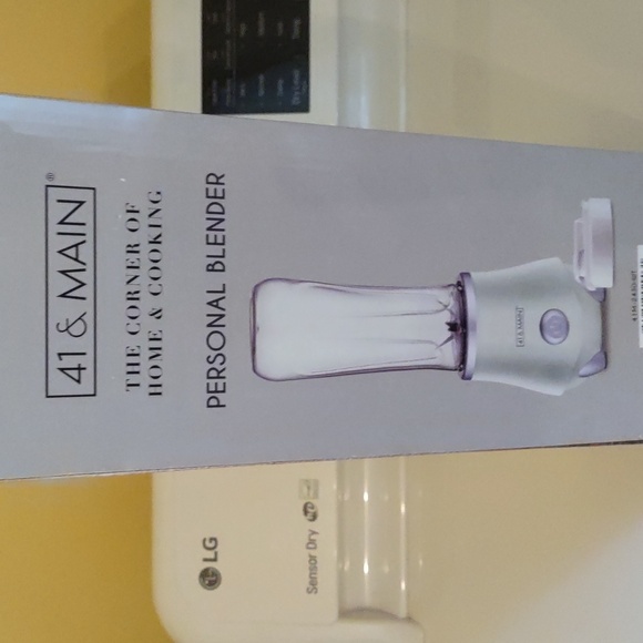 41 & Main personal blender brand new inbox - Picture 3 of 5